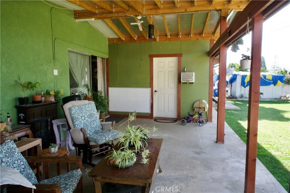 5825 Orangecrest Azusa, CA 91702