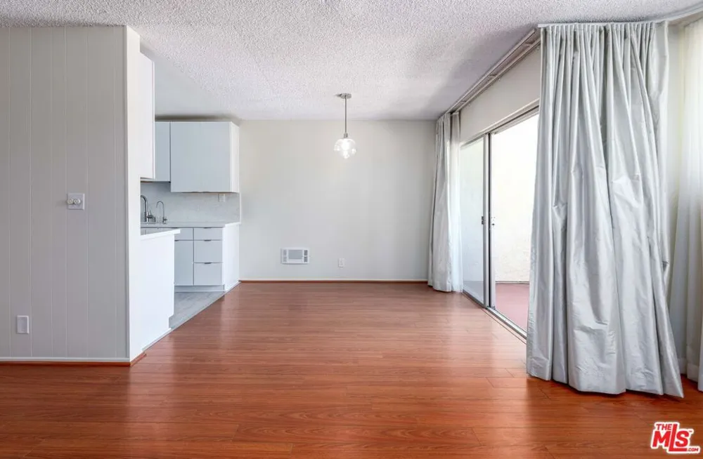 6050 Canterbury Drive #E214 Culver City, CA 90230