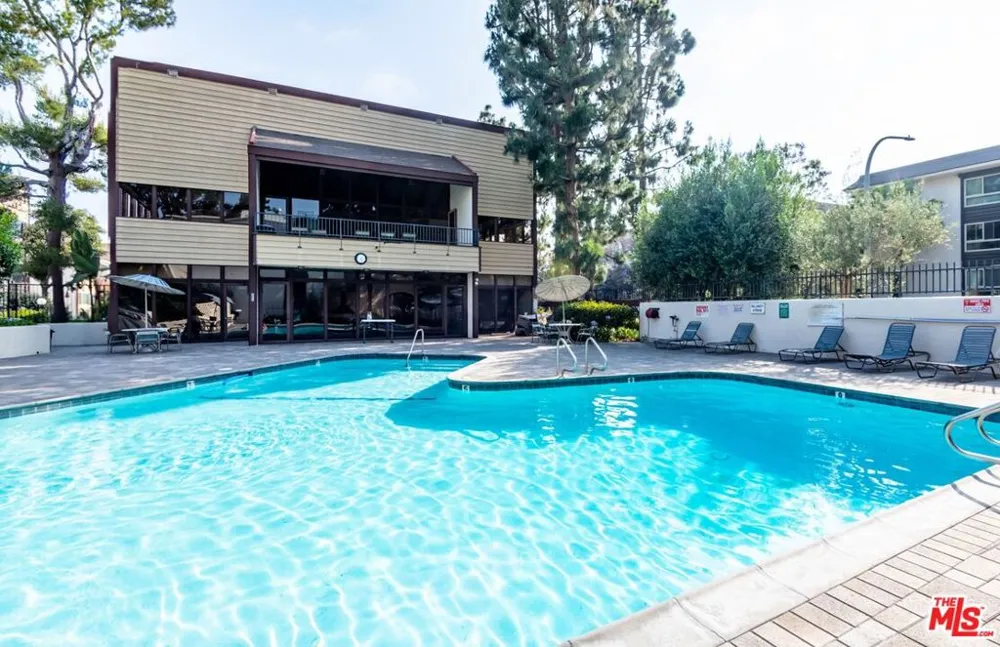 6050 Canterbury Drive #E214 Culver City, CA 90230