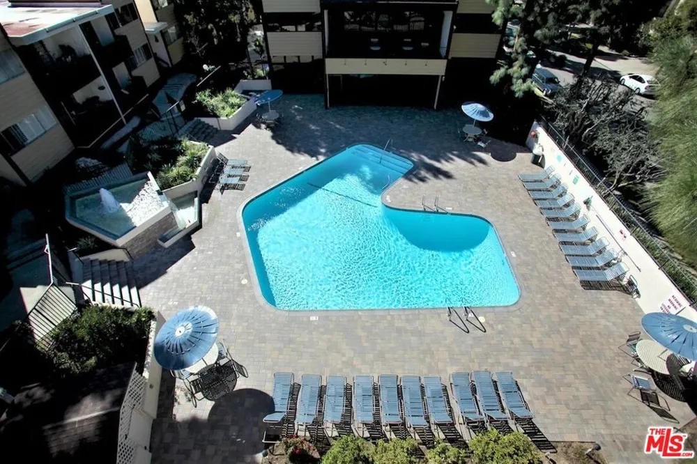 6050 Canterbury Drive #E214 Culver City, CA 90230