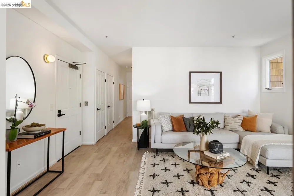 2029 Channing Way #3D Berkeley, CA 94704