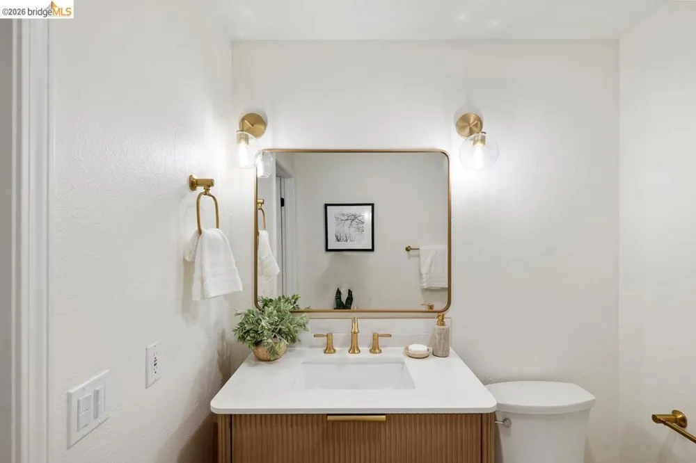 2029 Channing Way #3D Berkeley, CA 94704
