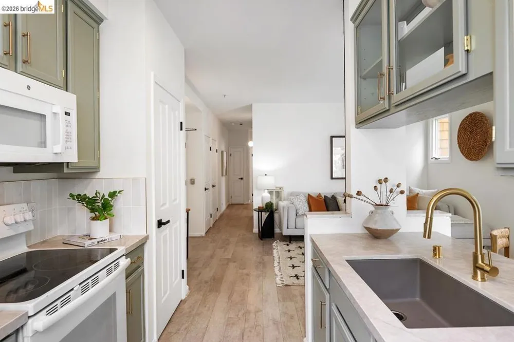2029 Channing Way #3D Berkeley, CA 94704