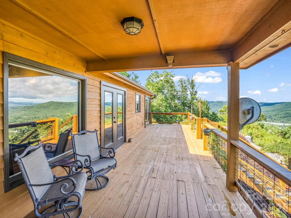 1025 Jeter Mountain Road Penrose, NC 28766