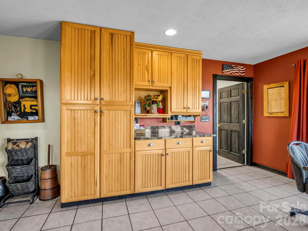 1025 Jeter Mountain Road Penrose, NC 28766
