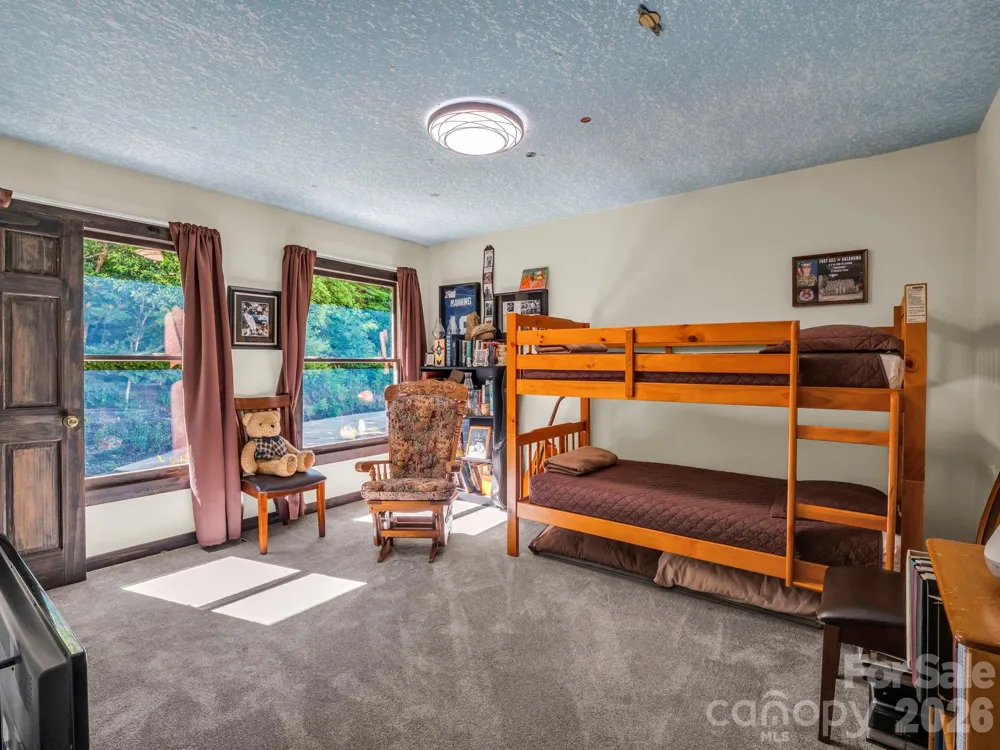 1025 Jeter Mountain Road Penrose, NC 28766