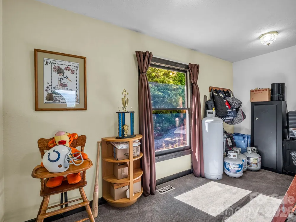 1025 Jeter Mountain Road Penrose, NC 28766