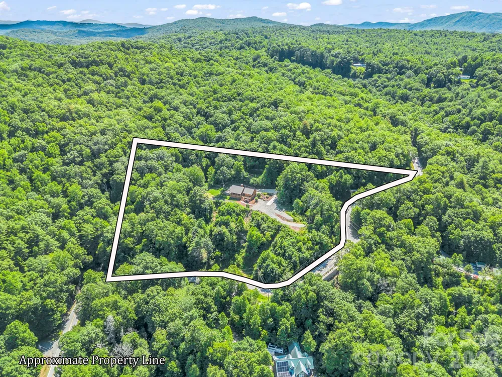 1025 Jeter Mountain Road Penrose, NC 28766