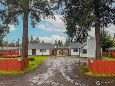 6146 - 6148 88th Street SW