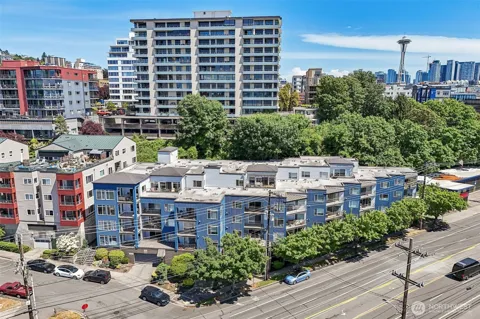500 Elliott Avenue W #405