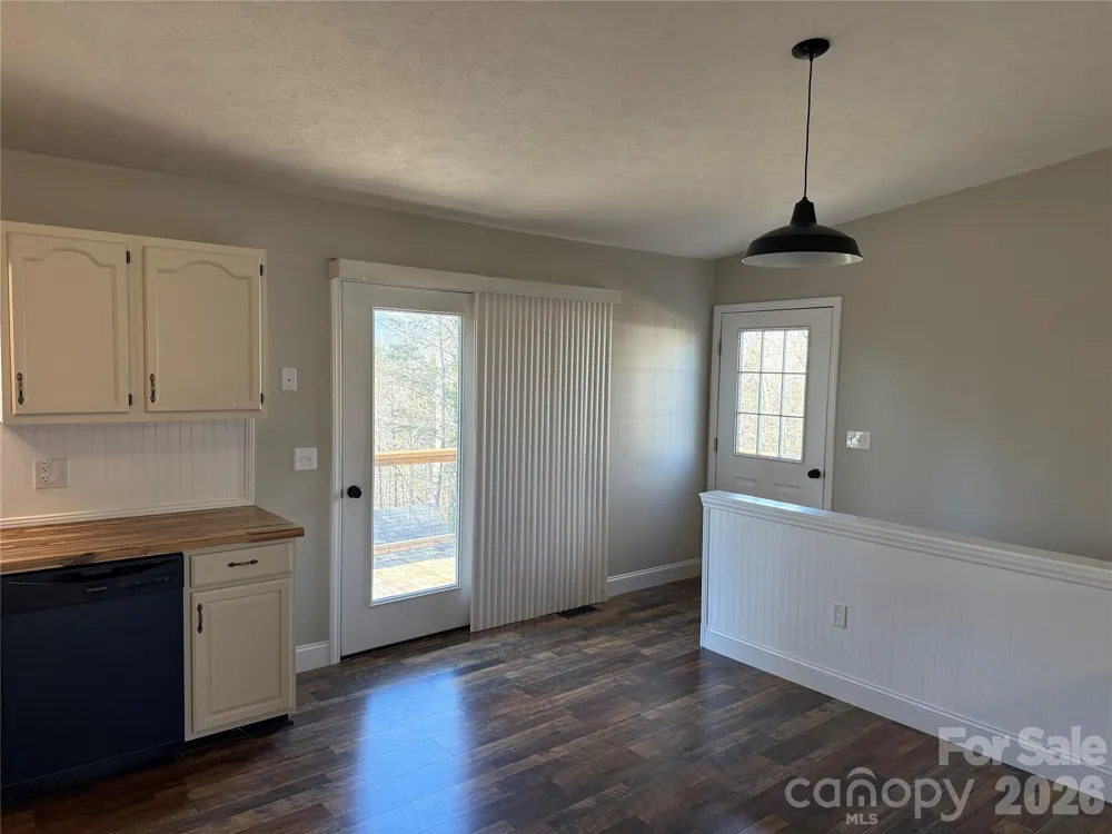 628 Hidden View Loop Marion, NC 28752