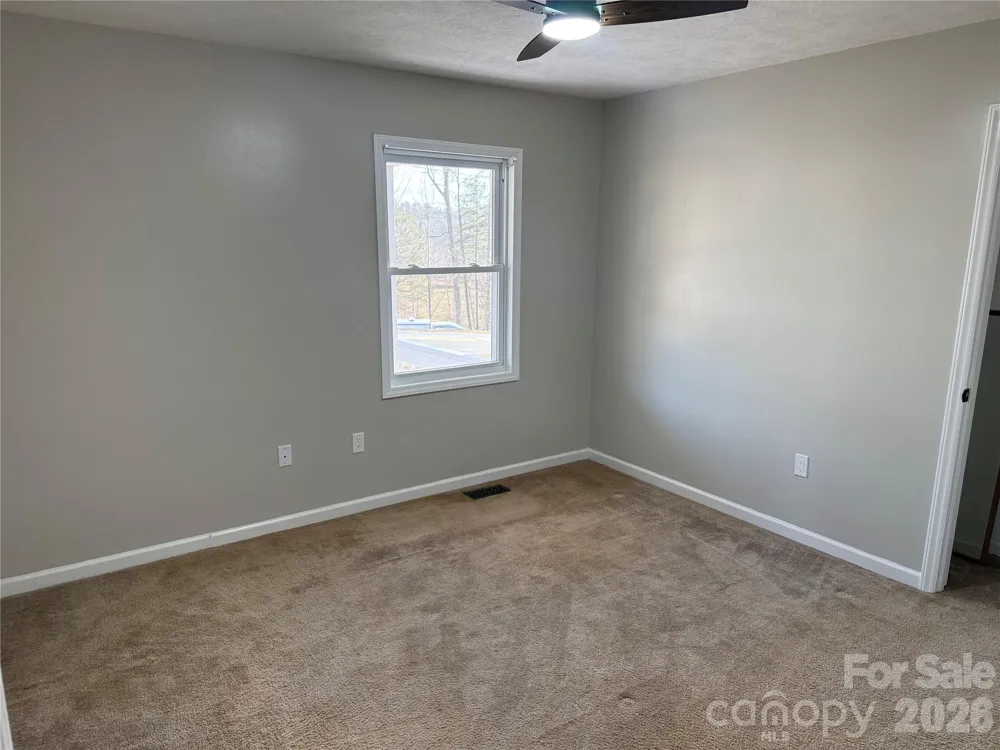 628 Hidden View Loop Marion, NC 28752