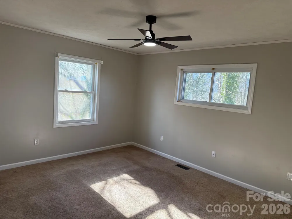 628 Hidden View Loop Marion, NC 28752