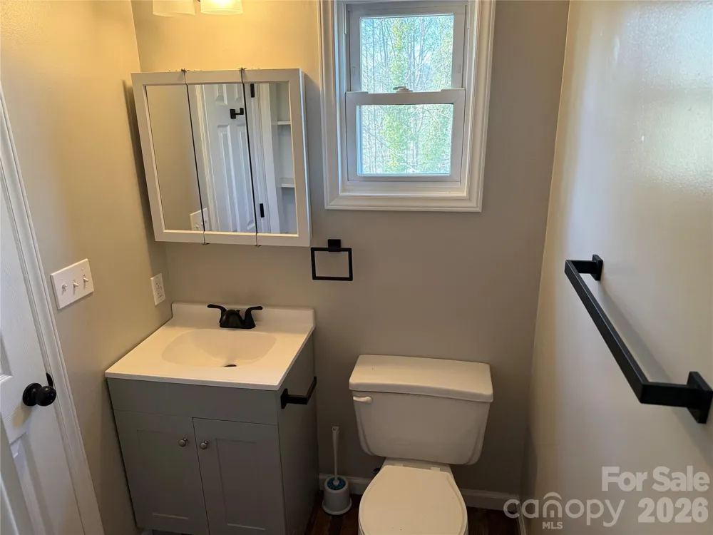 628 Hidden View Loop Marion, NC 28752