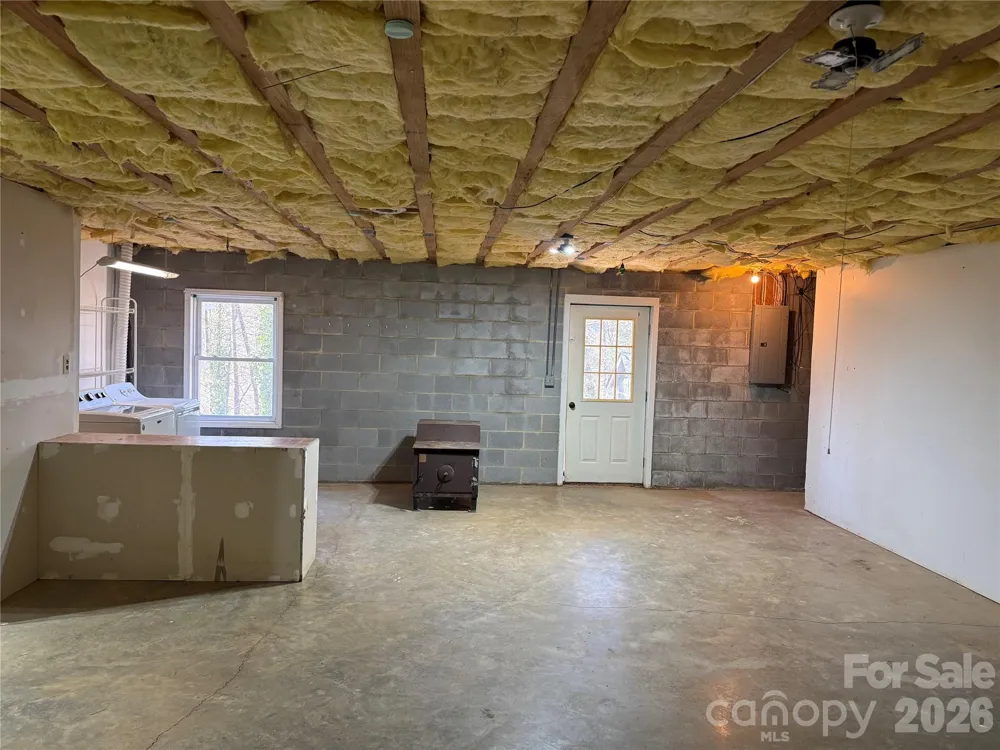 628 Hidden View Loop Marion, NC 28752