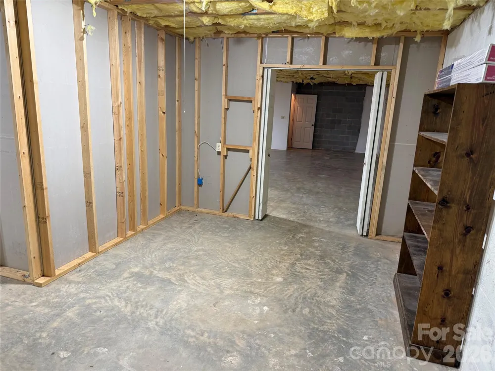 628 Hidden View Loop Marion, NC 28752