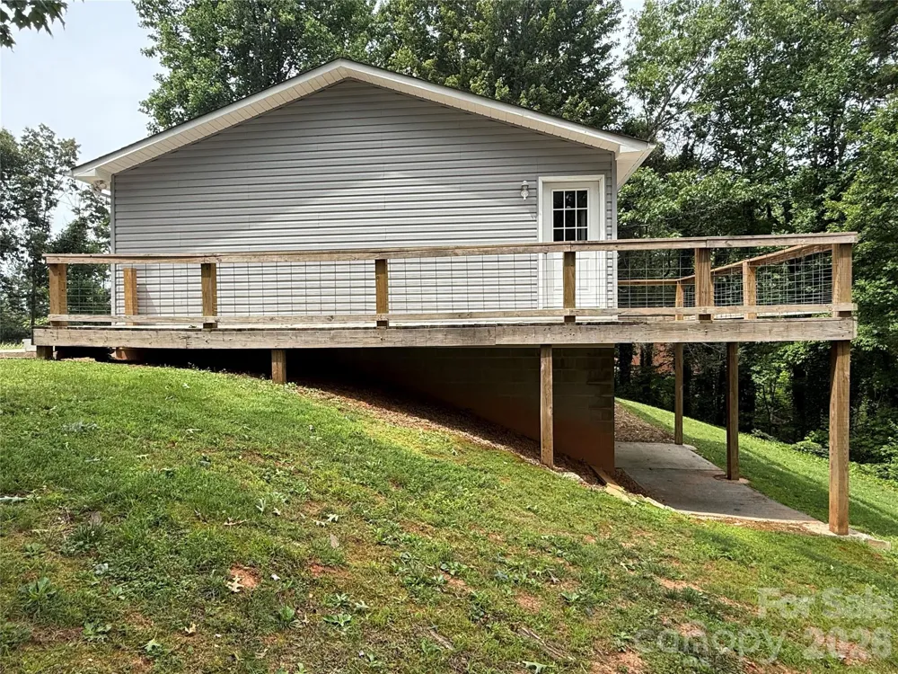 628 Hidden View Loop Marion, NC 28752