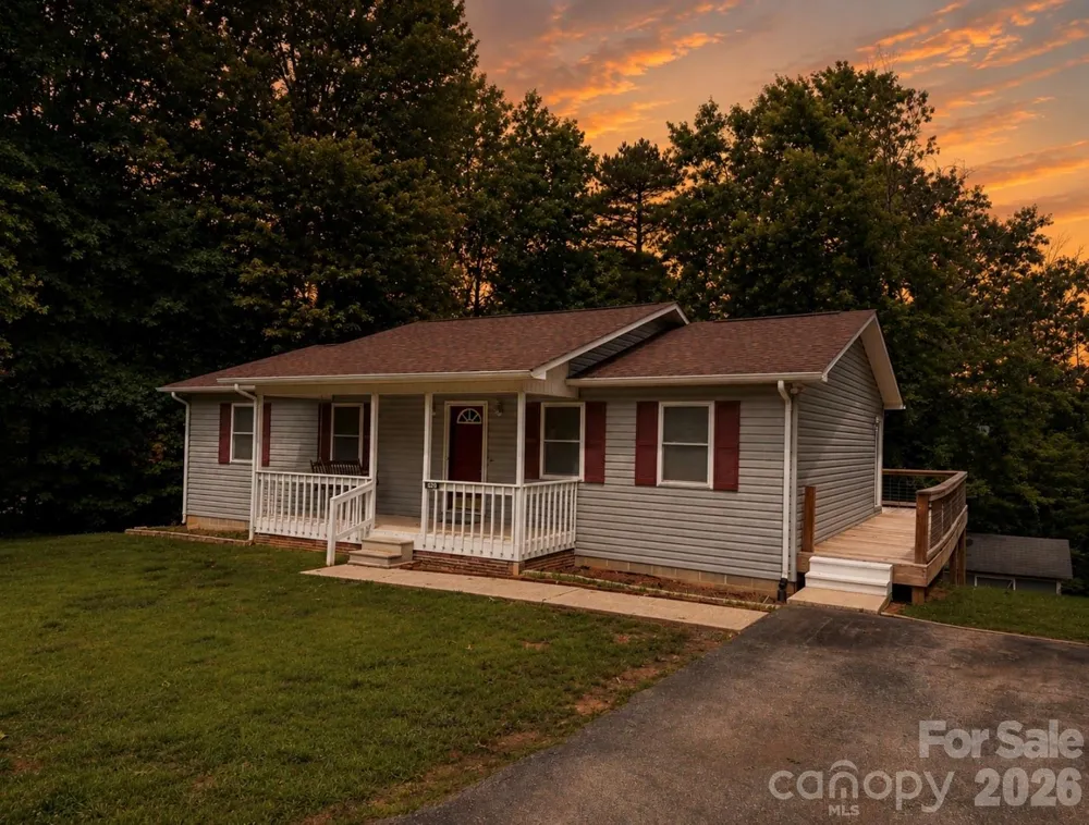 628 Hidden View Loop Marion, NC 28752