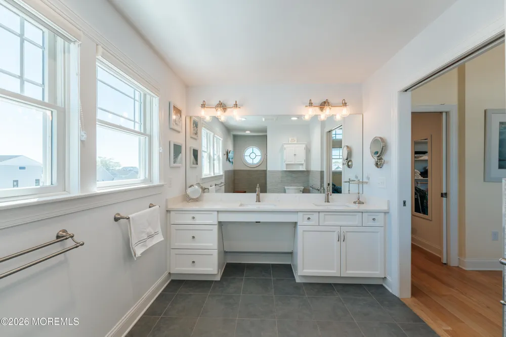 144 Arthur Drive Beach Haven West, NJ 08050