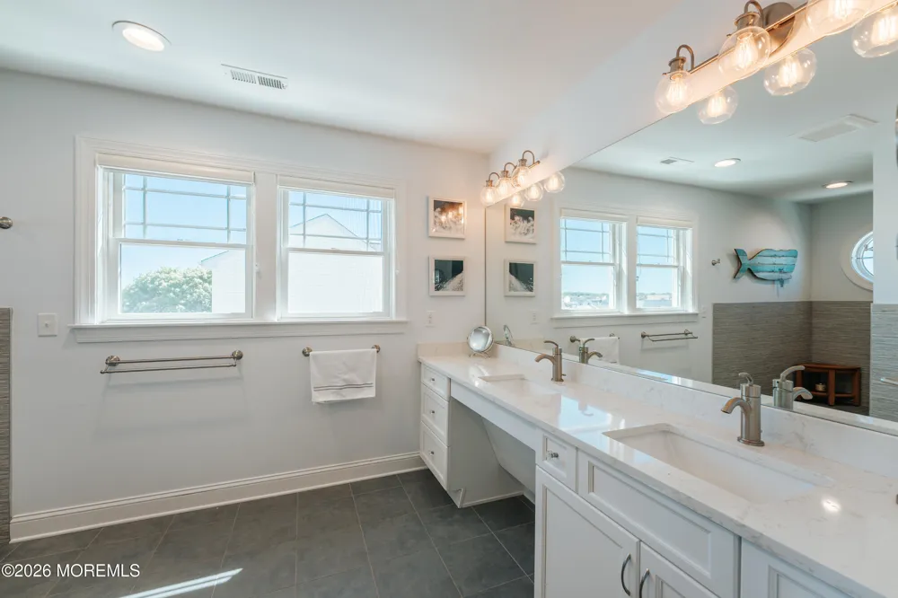 144 Arthur Drive Beach Haven West, NJ 08050