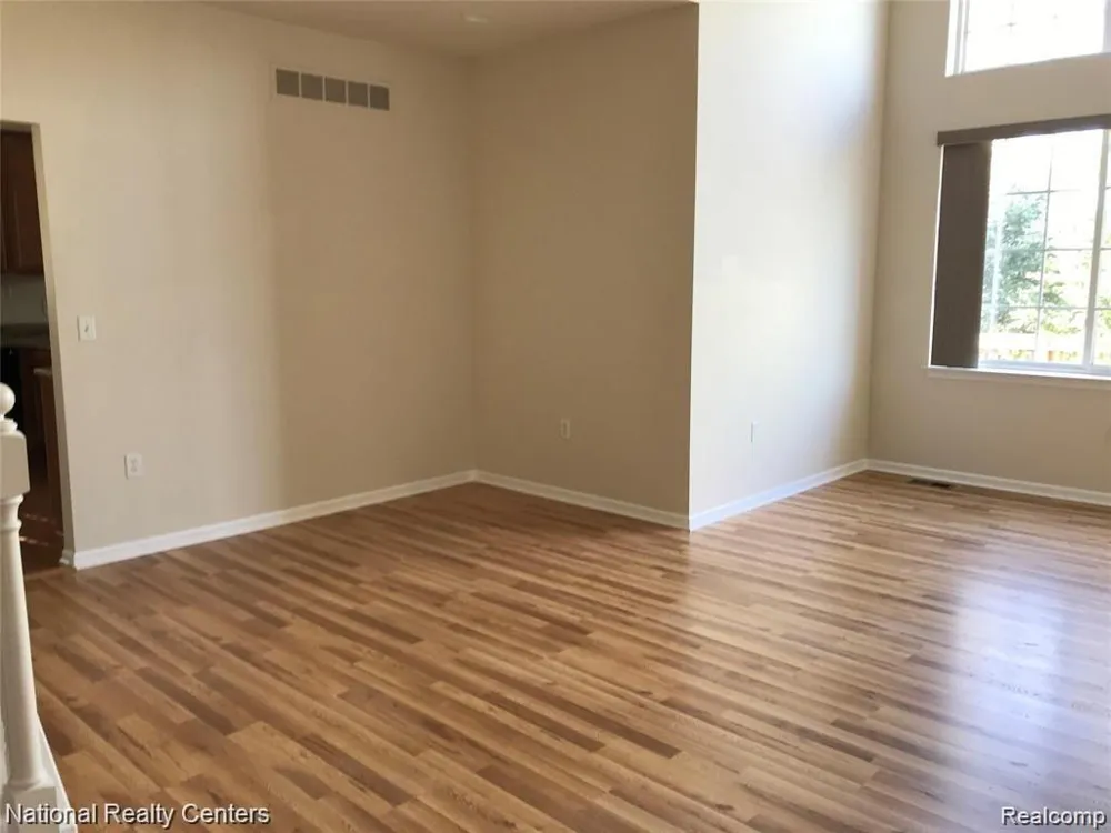 41876 YEATS DRIVE Novi City, MI 48377