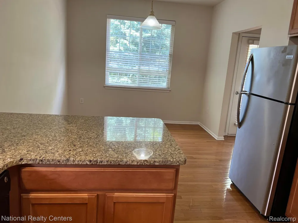 41876 YEATS DRIVE Novi City, MI 48377