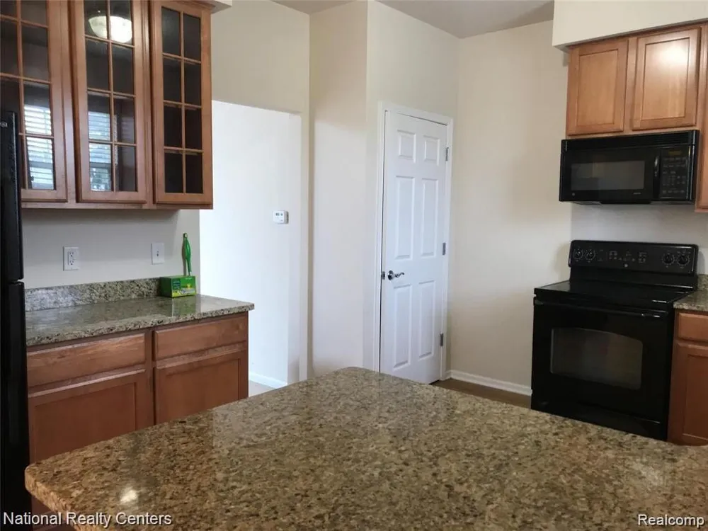 41876 YEATS DRIVE Novi City, MI 48377