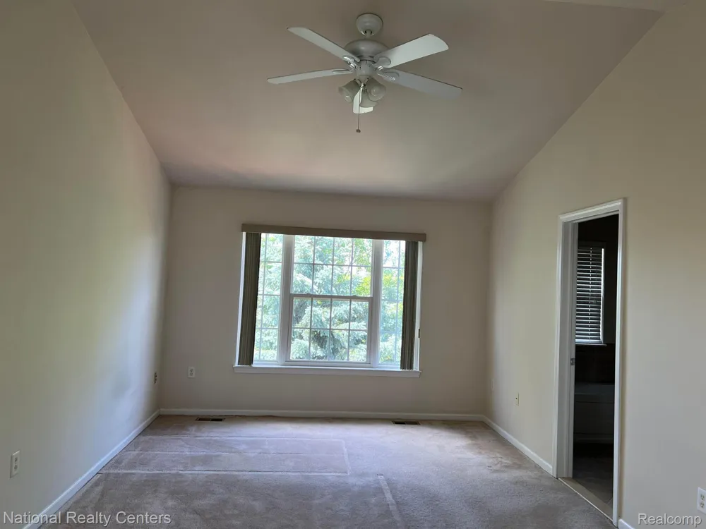 41876 YEATS DRIVE Novi City, MI 48377