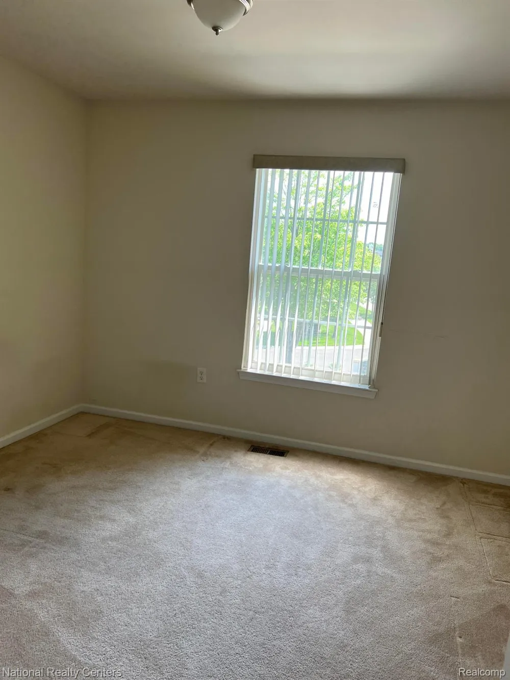 41876 YEATS DRIVE Novi City, MI 48377