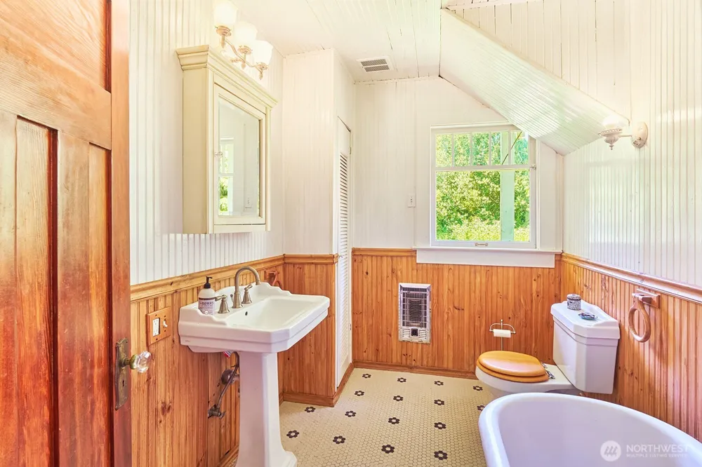 26405 Sandridge Road Ocean Park, WA 98640