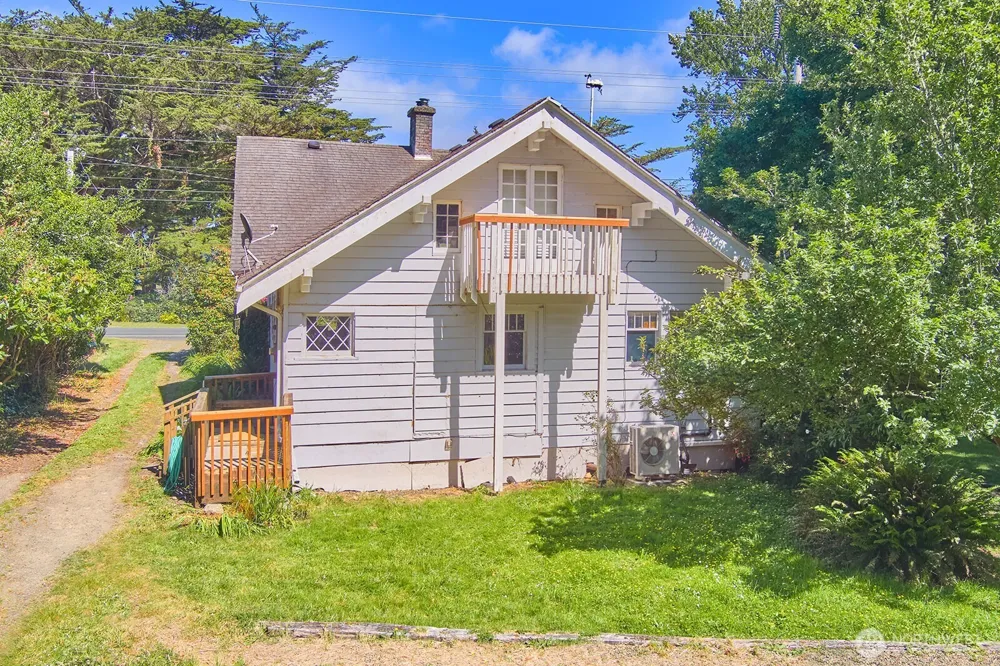 26405 Sandridge Road Ocean Park, WA 98640