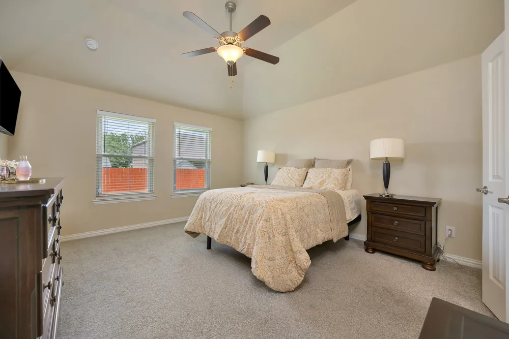 933 Keel Line Drive Crowley, TX 76036
