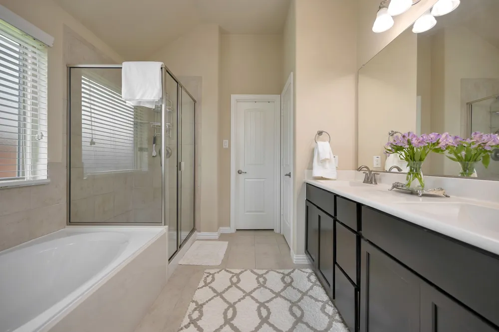 933 Keel Line Drive Crowley, TX 76036