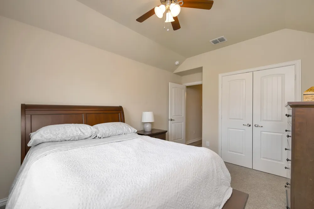933 Keel Line Drive Crowley, TX 76036