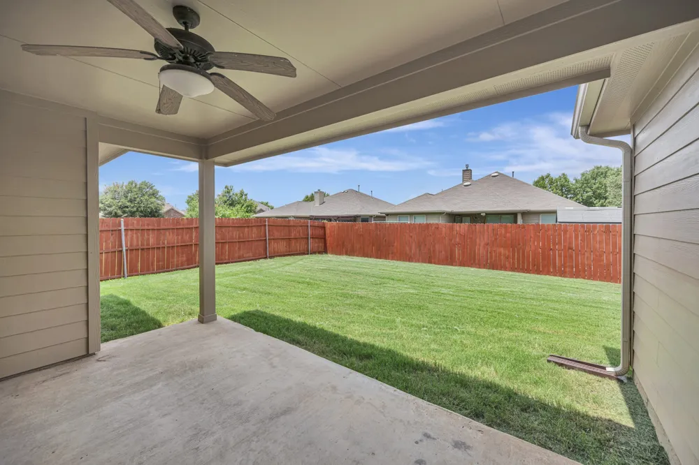 933 Keel Line Drive Crowley, TX 76036