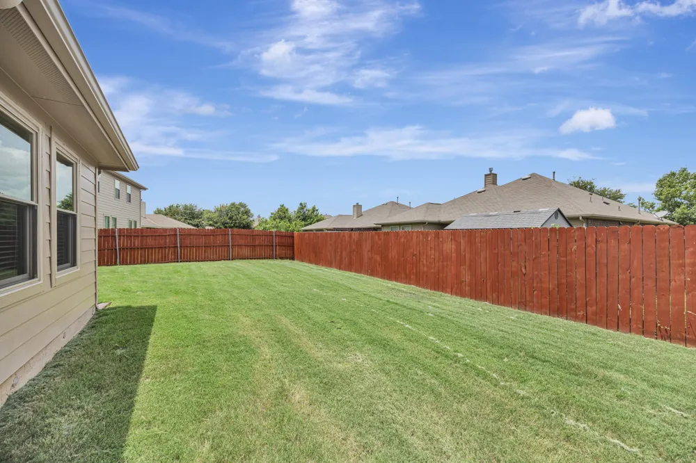 933 Keel Line Drive Crowley, TX 76036