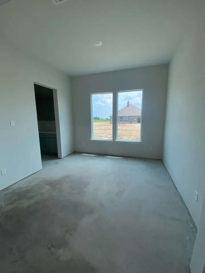 86 Sunny Side Road Valley View, TX 76272