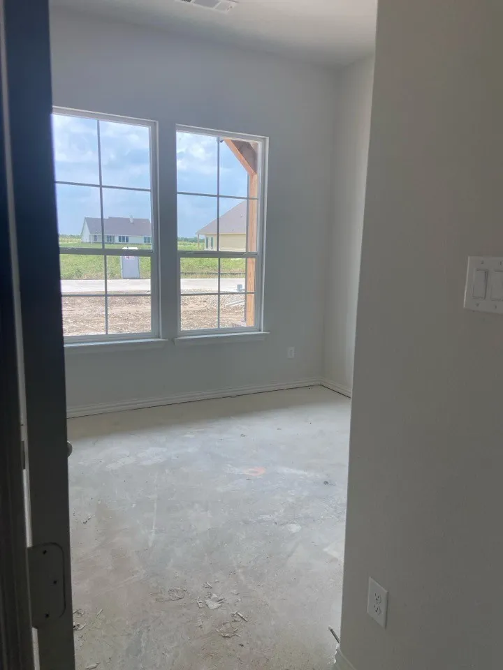 86 Sunny Side Road Valley View, TX 76272