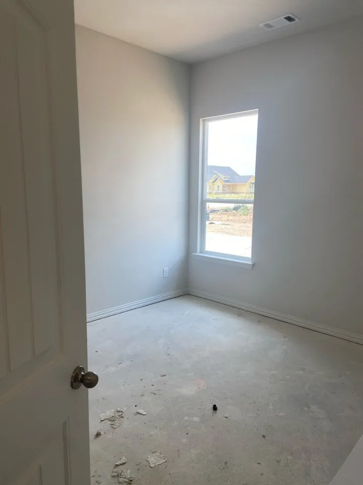 86 Sunny Side Road Valley View, TX 76272