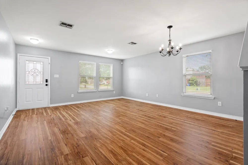 14801 Whispering Court Balch Springs, TX 75180