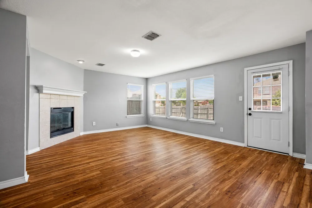 14801 Whispering Court Balch Springs, TX 75180