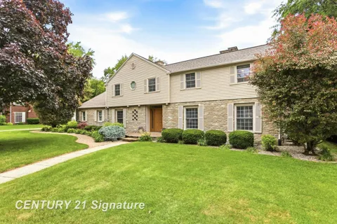 14 Edgewood Road