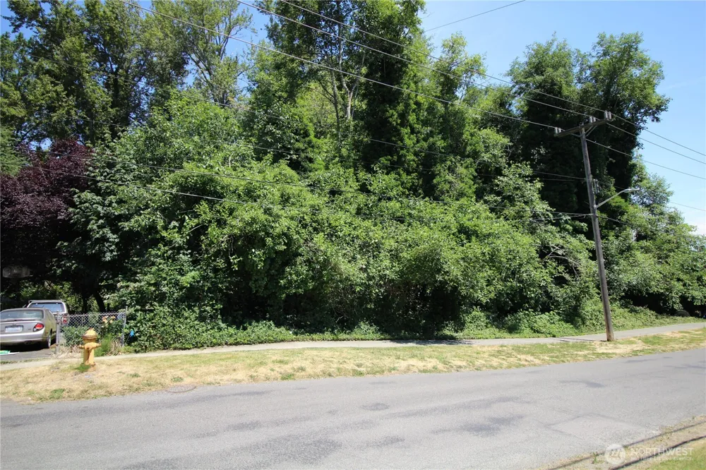 2931 S Brandon Street Seattle, WA 98108