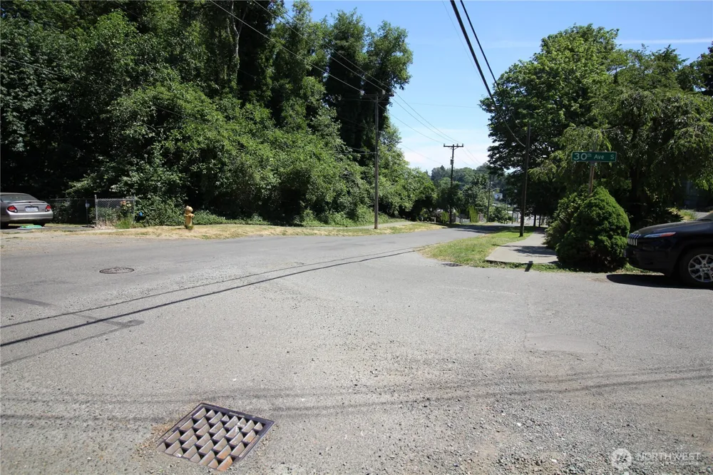 2931 S Brandon Street Seattle, WA 98108