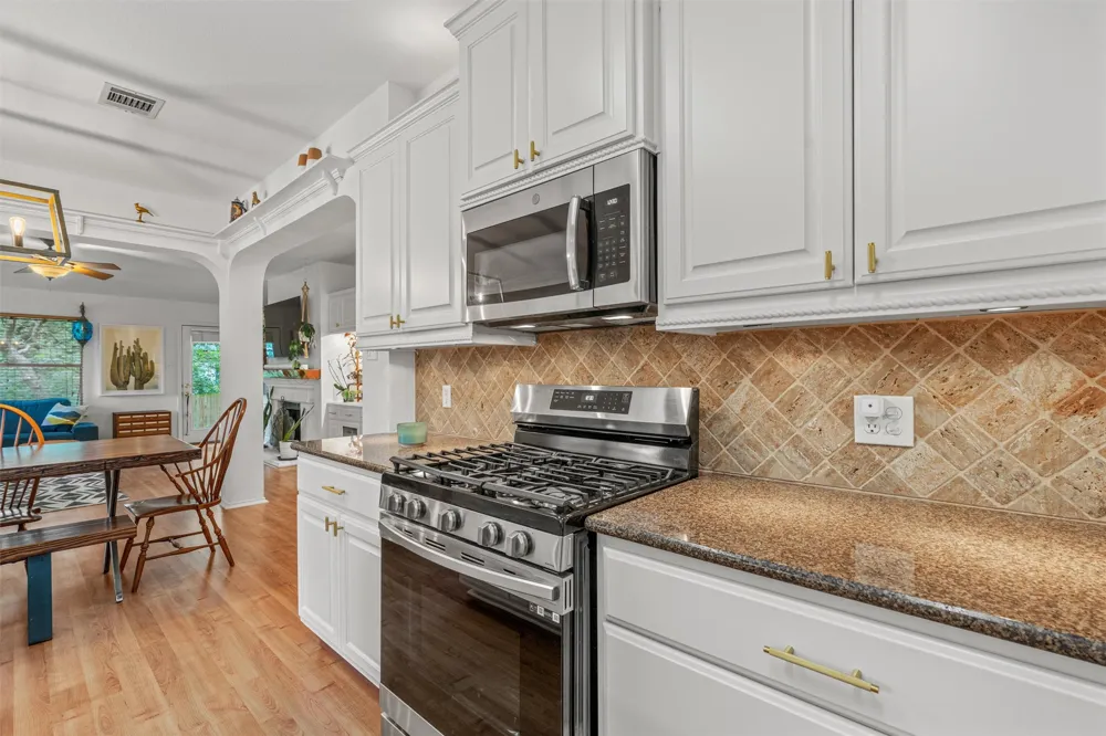 1218 Highland Drive Cedar Park, TX 78613
