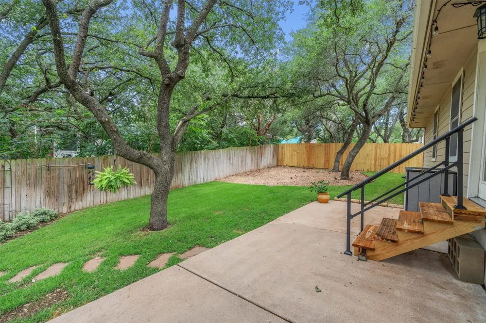 1218 Highland Drive Cedar Park, TX 78613