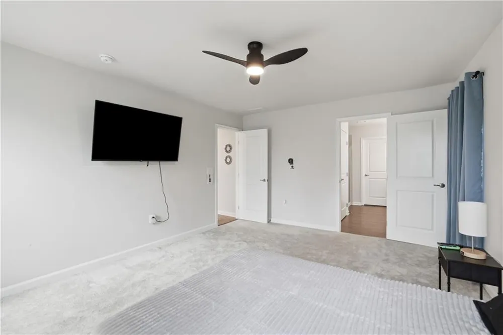 256 Salt Lake Lane Hoschton, GA 30548