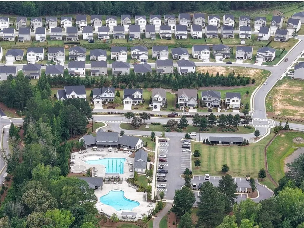 256 Salt Lake Lane Hoschton, GA 30548