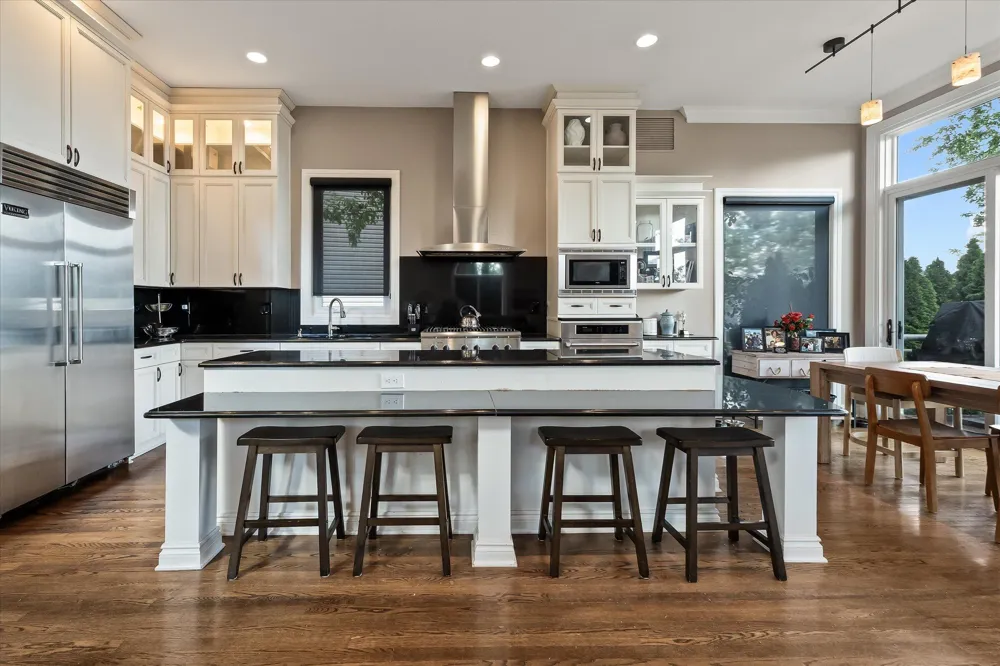 4691 Mapleview Avenue West Bloomfield, MI 48324