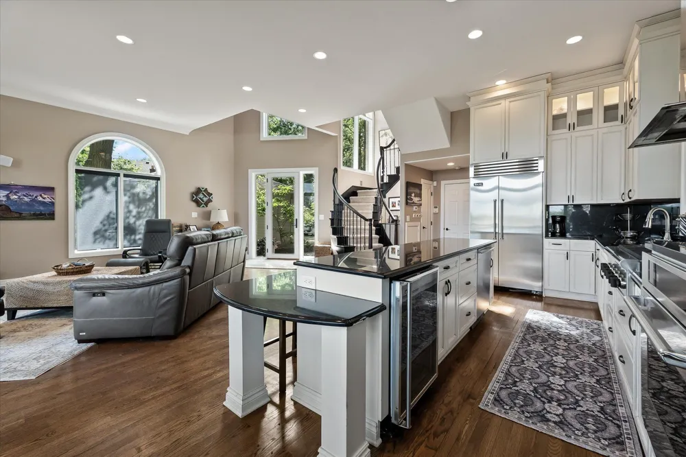 4691 Mapleview Avenue West Bloomfield, MI 48324